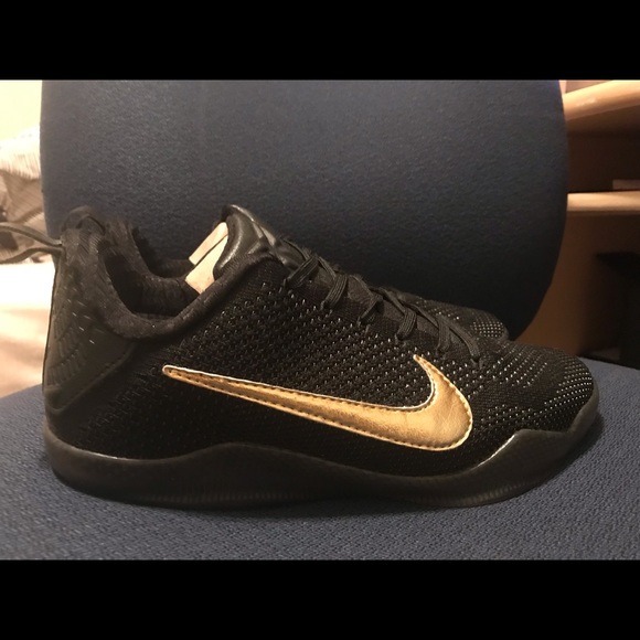kobe last game shoes